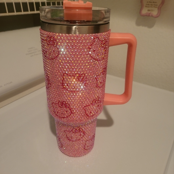 Hello kitty bling cup - Picture 1 of 2